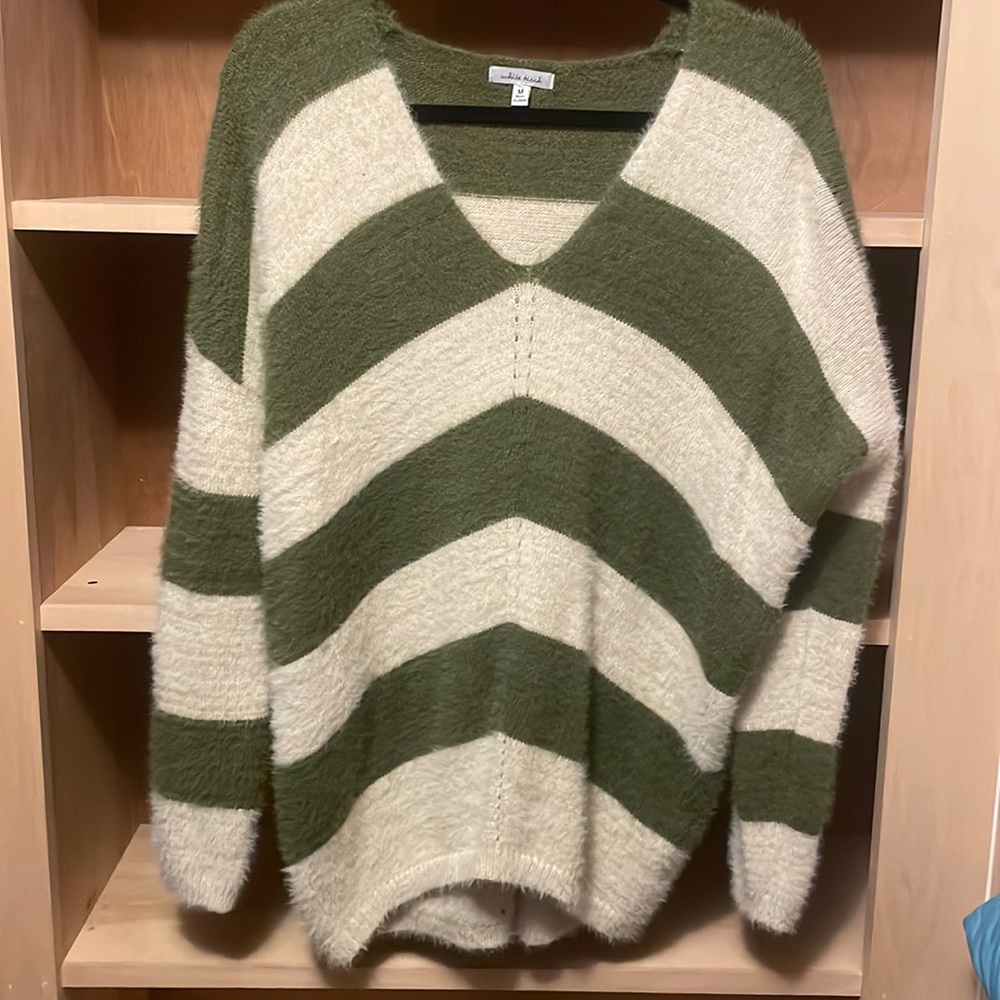 White Birch Soft Sweater: size Medium